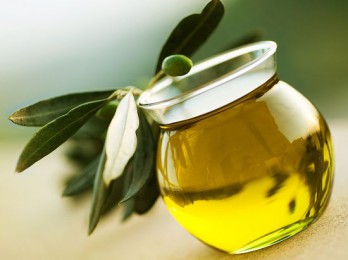 Польза оливкового масла для волос