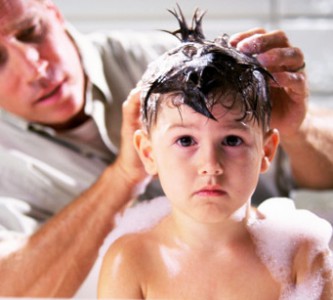 Использование шампуня от вшей и гнид для детей