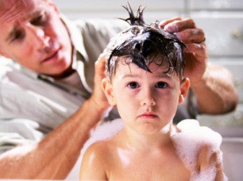 Использование шампуня от вшей и гнид для детей